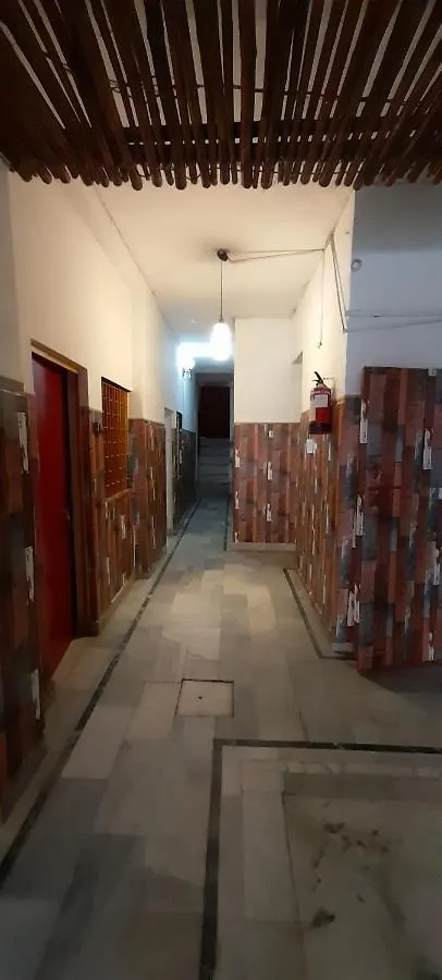 G Vibes Guest House Agra  Hostel
